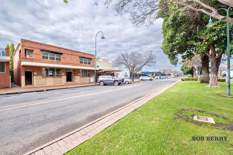Elmaza House, 39 Dandaloo Street Narromine NSW 2821 - Image 1