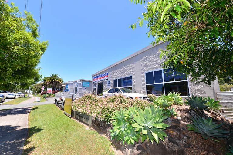 Unit 2/18 Rene Street Noosaville QLD 4566 - Image 3