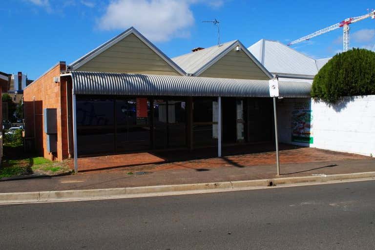 2/6 Station Street Toowoomba City QLD 4350 - Image 1