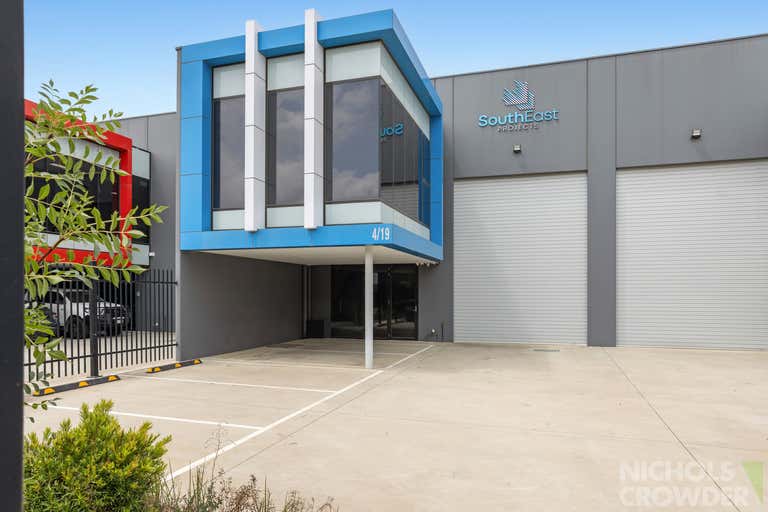4/19 Industrial Circuit Cranbourne West VIC 3977 - Image 1