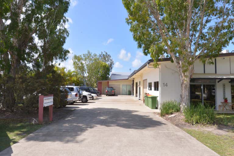 Unit 3/14 Project Avenue Noosaville QLD 4566 - Image 2