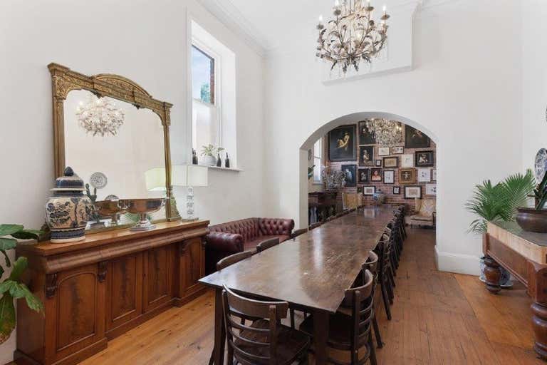 Royal Hotel, 60 Napier Street, St Arnaud, VIC 3478 Hotel, Motel