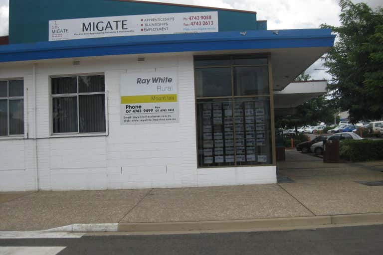 Ray White Building, 1 Miles Mount Isa QLD 4825 - Image 2