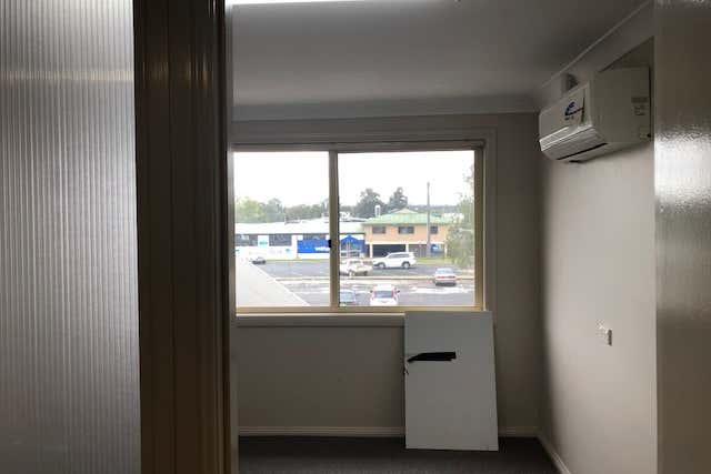 Suite 4/18 Sweaney Street Inverell NSW 2360 - Image 2