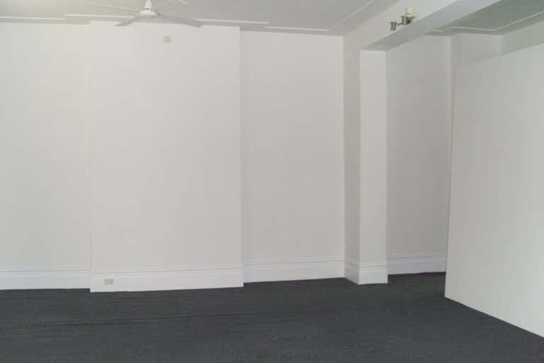 Level 1 / Apt 2 , 13  Cole Street Williamstown VIC 3016 - Image 4