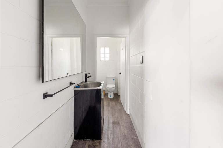 4/16 Brendan Dr Nerang QLD 4211 - Image 4