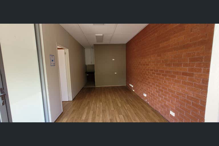 10/215 Watton Street Werribee VIC 3030 - Image 3