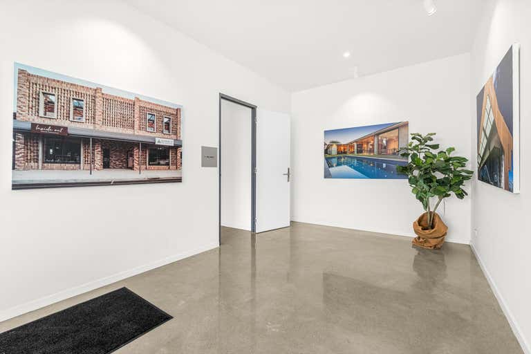 6 Wellington Park Way Sale VIC 3850 - Image 2