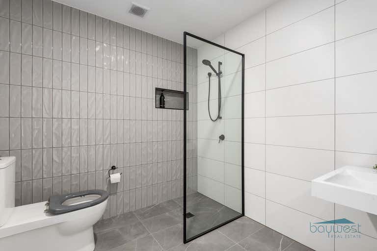 5/28 Industrial Place Breakwater VIC 3219 - Image 4
