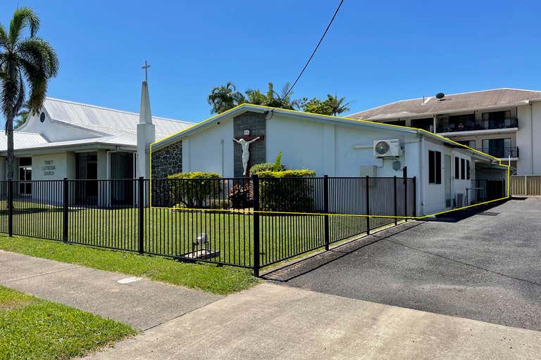 2/472 Severin Street Manunda QLD 4870 - Image 1