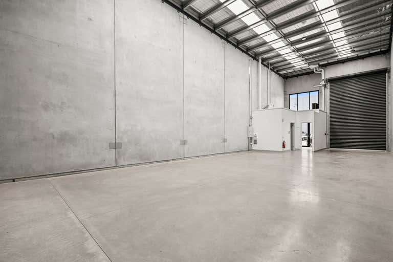 11/10 Cylinders Drive Torquay VIC 3228 - Image 2