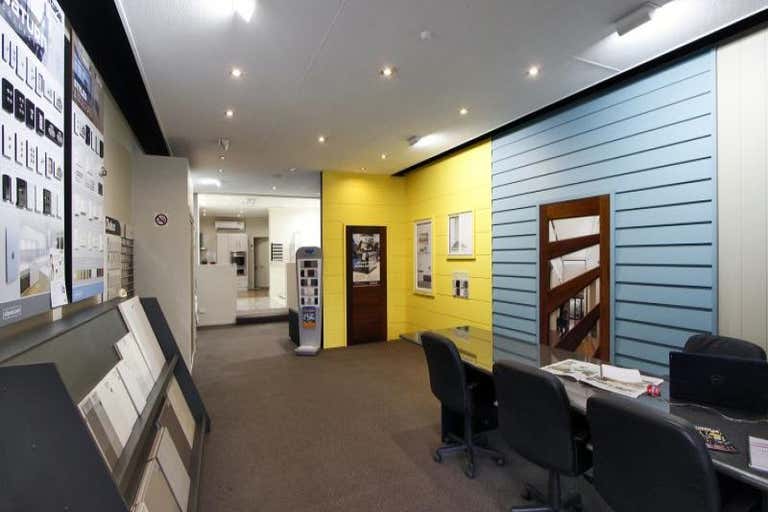 242 Raymond Street Sale VIC 3850 - Image 2