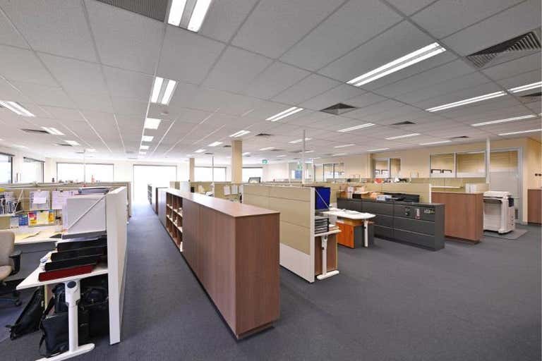 Level 1  Office, 852 Canterbury Road Box Hill VIC 3128 - Image 2