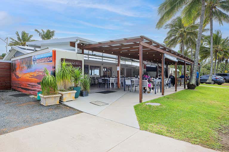 Sarina Beach Motel, 44 Owen Jenkins Drive Sarina Beach QLD 4737 - Image 2