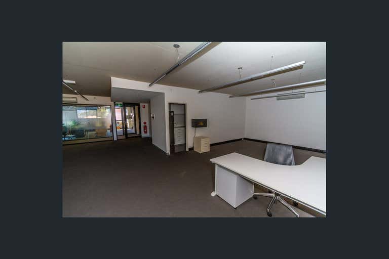 Level 1, Suites 5/10 Northumberland Street South Melbourne VIC 3205 - Image 4