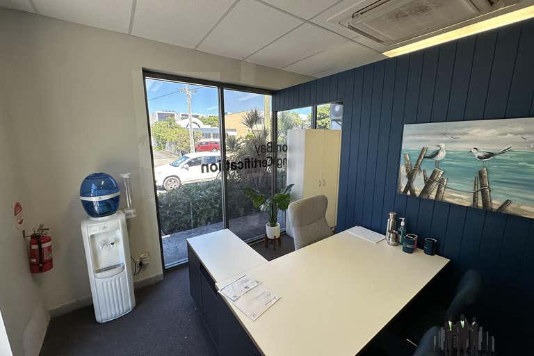 1/7 East St Caboolture QLD 4510 - Image 2