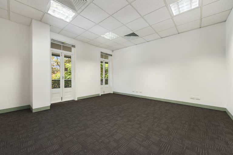 1/156 Bouverie Street Carlton VIC 3053 - Image 4