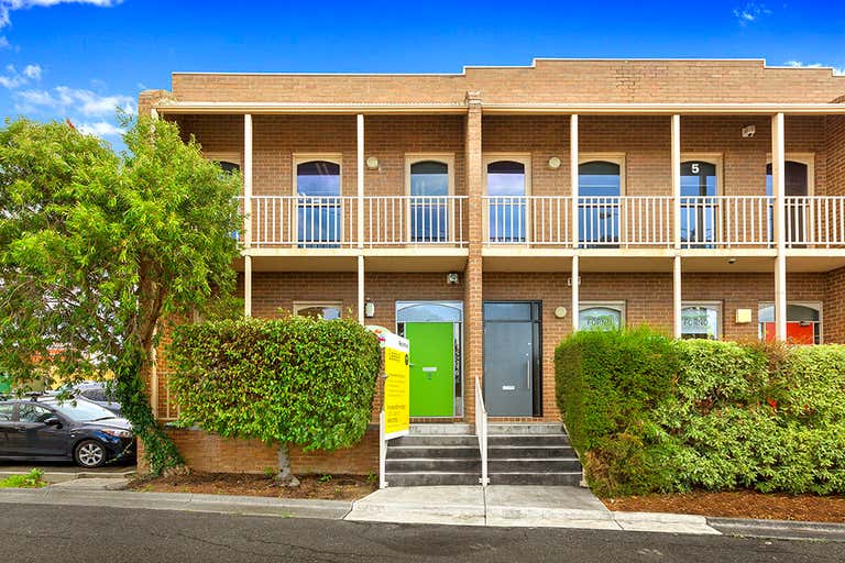 1/1 James Street Bayswater VIC 3153 - Image 1