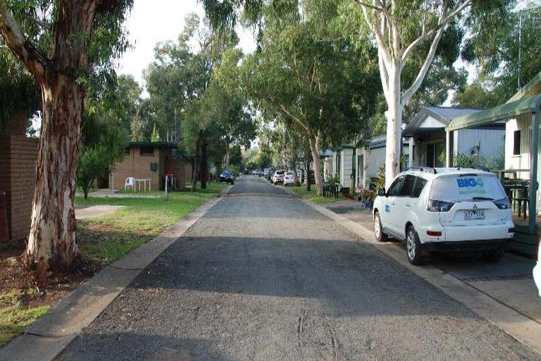 Echuca Rich River Holiday & Lifestyle Village, 25-31 Crescent Street & 16-51 Banyan Street Echuca VIC 3564 - Image 4