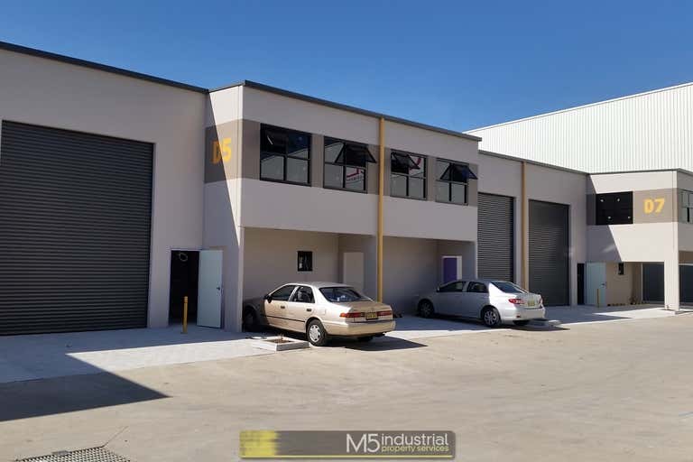 D7, 5-7 Hepher Road Campbelltown NSW 2560 - Image 1