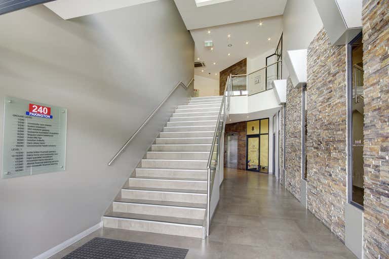 18/240 Pakington Street Geelong West VIC 3218 - Image 1