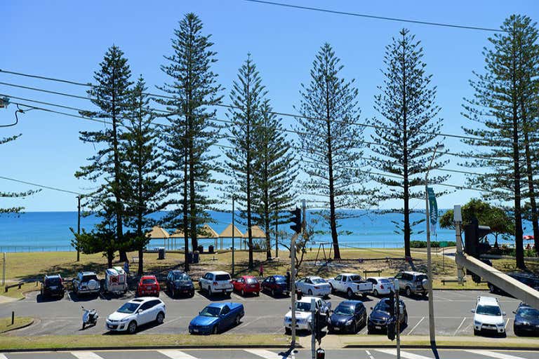 4/156 'Avalon' Alexandra Parade Alexandra Headland QLD 4572 - Image 3