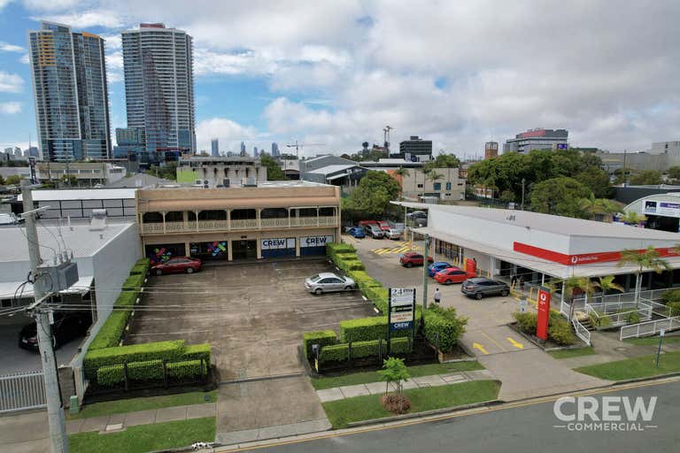 2/24 Bay Street Southport QLD 4215 - Image 3