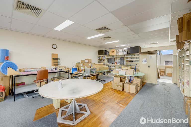 10/13 Walkers Road Nunawading VIC 3131 - Image 2