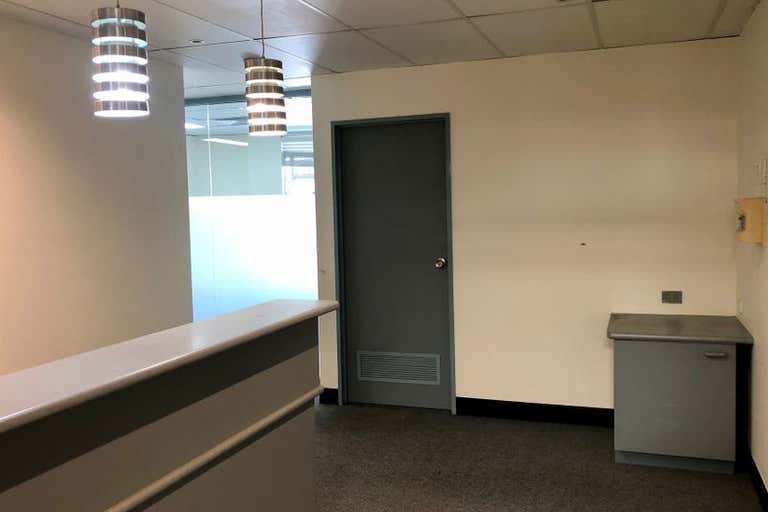 Level, 1/970 Logan Road Holland Park QLD 4121 - Image 3