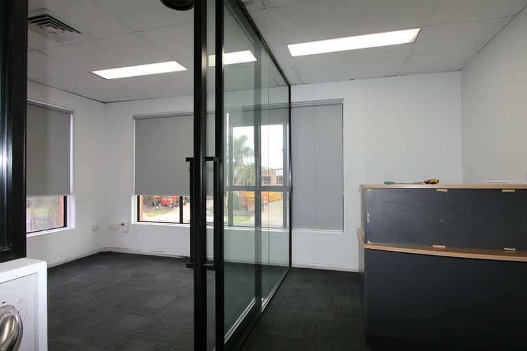 Level 1, 10 Lincoln Street Minto NSW 2566 - Image 3