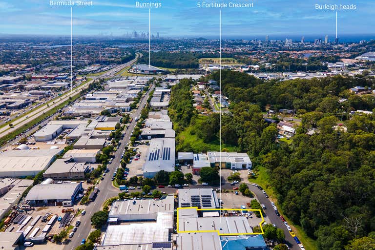 5 Fortitude Crescent Burleigh Heads QLD 4220 - Image 2