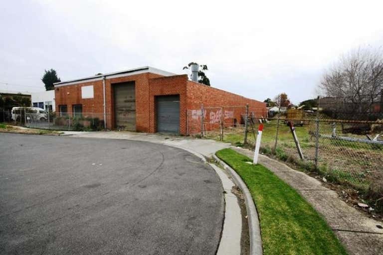 2 Douglas Grove Frankston VIC 3199 - Image 1