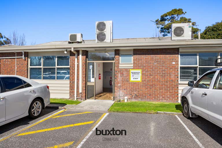2/65-67 Beach Street Frankston VIC 3199 - Image 2