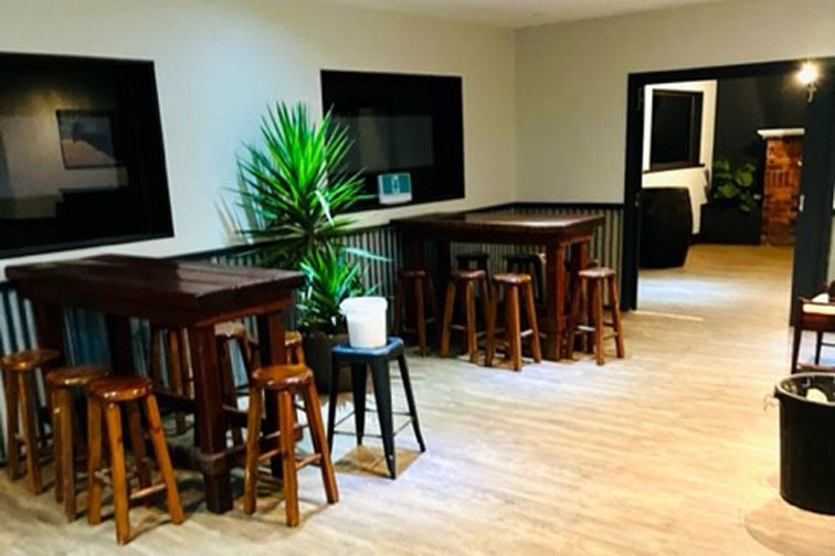 Railway Hotel, 82 Napier Street Deniliquin NSW 2710 - Image 2