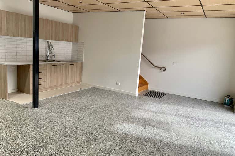 15/93 Yale Drive Epping VIC 3076 - Image 3