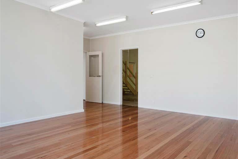 4/26-30 Howleys Road Notting Hill VIC 3168 - Image 2