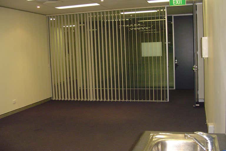 Hills Corporate Centre, Suite 17, 11-13 Brookhollow Avenue Baulkham Hills NSW 2153 - Image 4