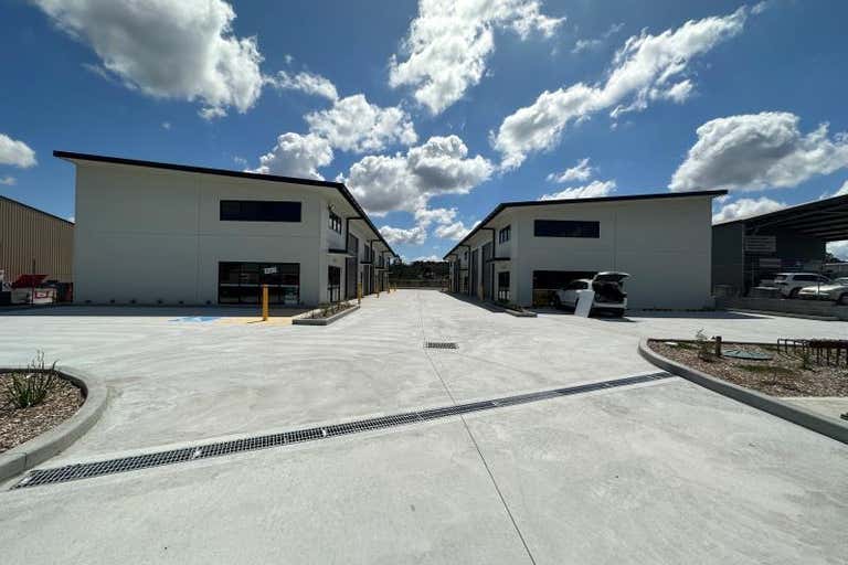 Unit 2, 11-13 Ellsmere Ave Singleton NSW 2330 - Image 1