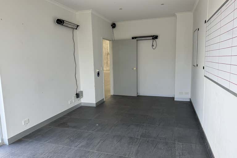 2/87 Riverside Avenue Werribee VIC 3030 - Image 2