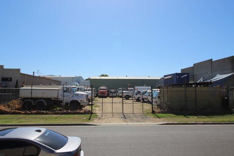 4 Milgate Drive Mornington VIC 3931 - Image 2