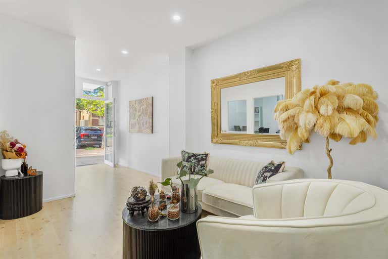 30 Racecourse Road Hamilton QLD 4007 - Image 1