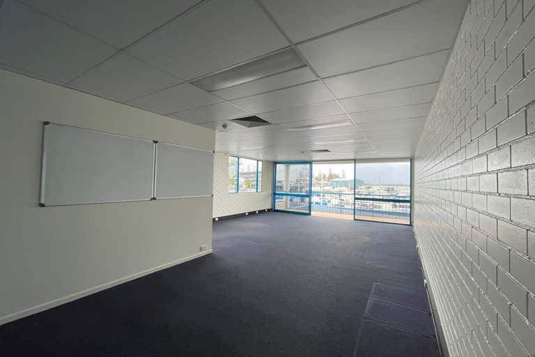 Suite 6, 237 Bayview Street Runaway Bay QLD 4216 - Image 2