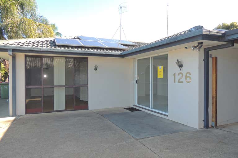 126 Olsen Avenue Arundel QLD 4214 - Image 4