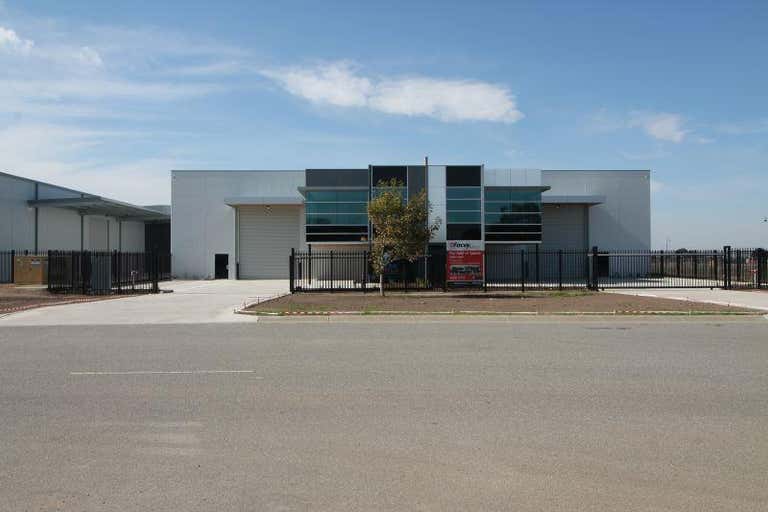 Unit 1, 10 Commercial Drive Pakenham VIC 3810 - Image 2