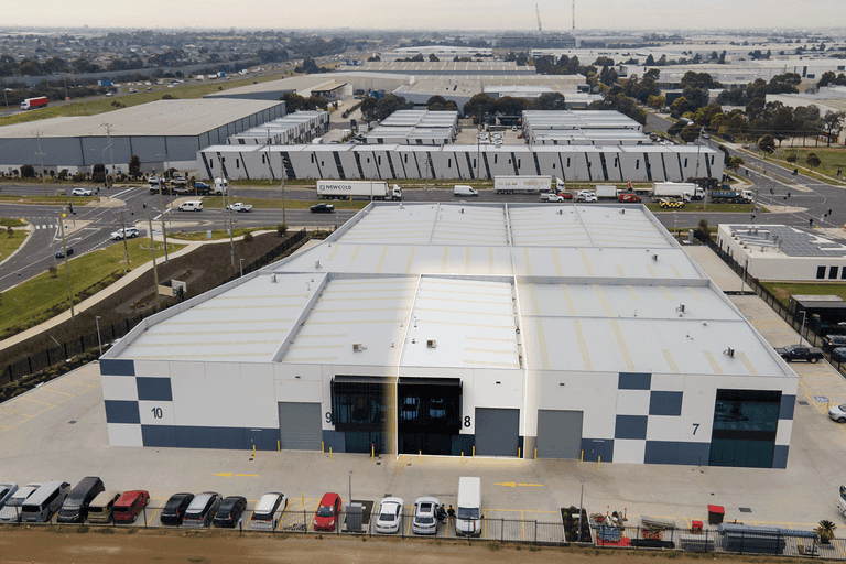 8/489 Robinsons Road Truganina VIC 3029 - Image 1