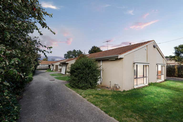 1-4, 135 Evans Street Sunbury VIC 3429 - Image 2