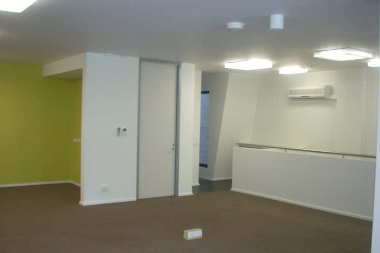 Office 4 & 7, 25-29 Izett Street Prahran VIC 3181 - Image 3