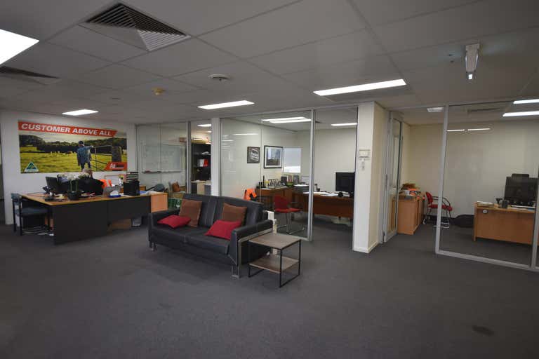 Level 1, 519 Nurigong Street South Albury NSW 2640 - Image 1