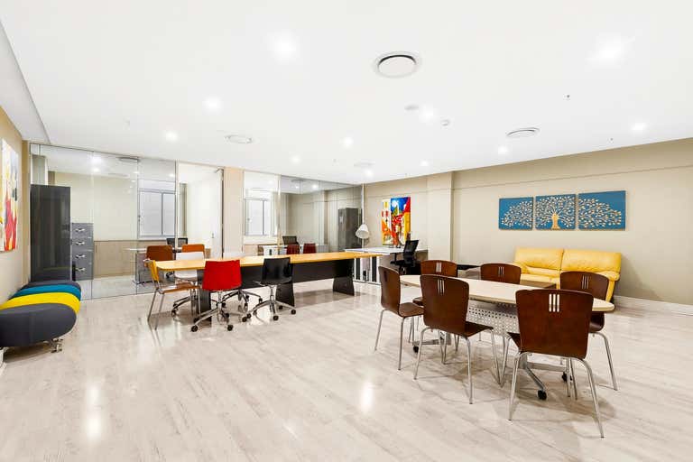 602/72 Pitt Street Sydney NSW 2000 - Image 2