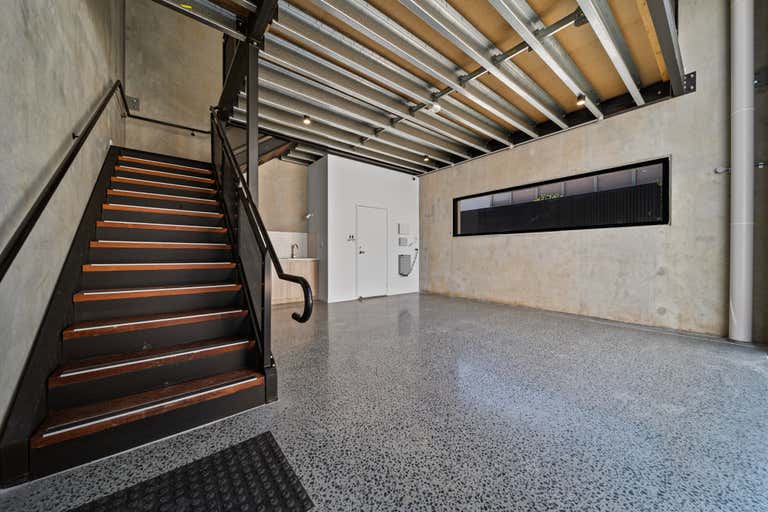 23/5 Bailey Crescent Southport QLD 4215 - Image 3